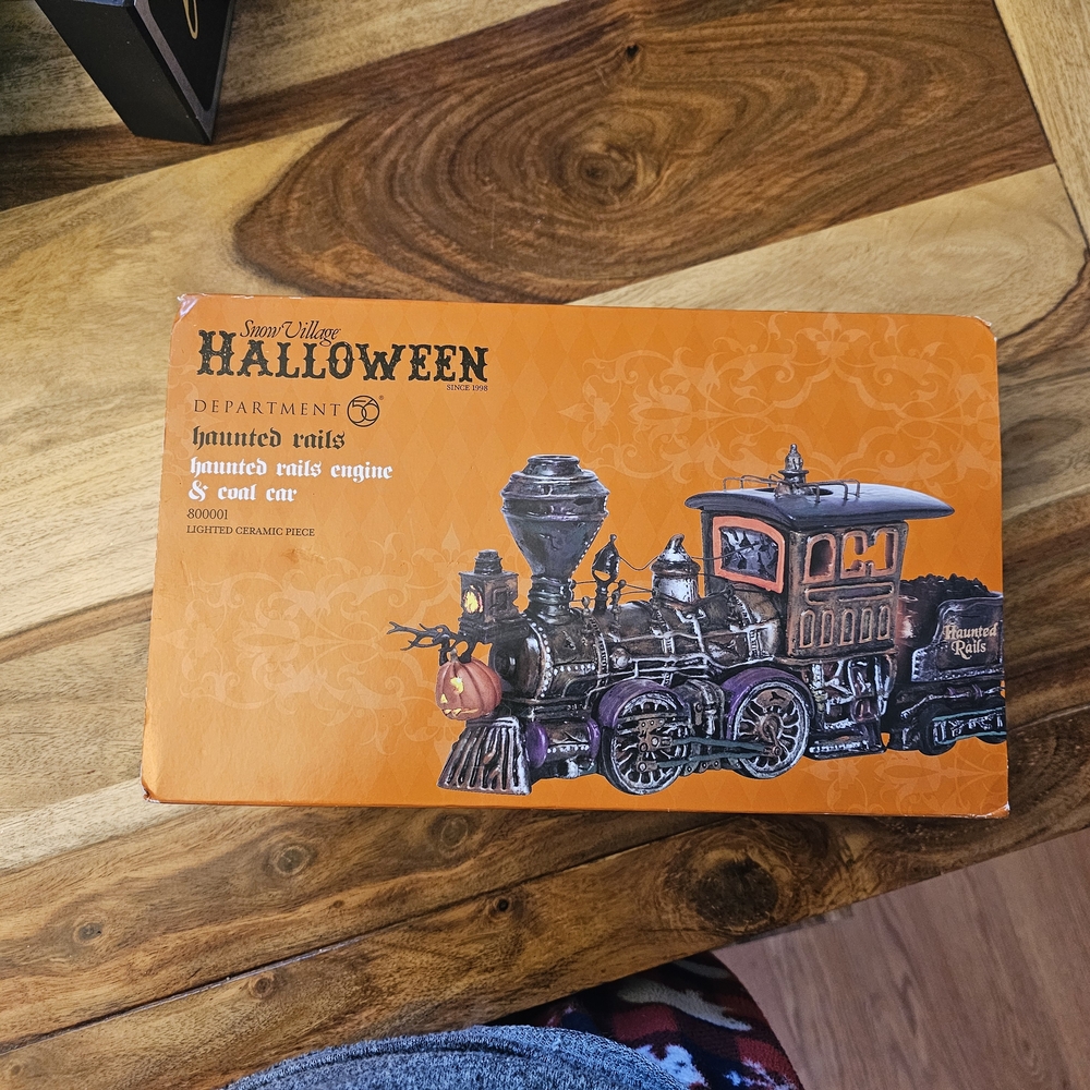 Department 56 Halloween Haunted Rails Engine & Coal Car - Black and Orange